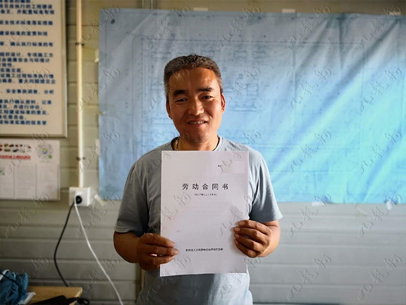 王先生 吊车工 44 JLG000225 a18743425101