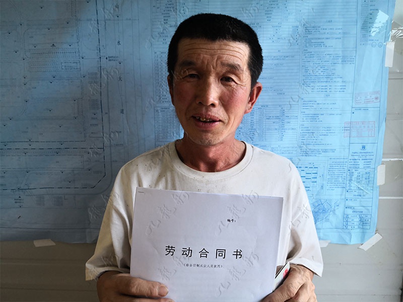 刘先生 砌筑工（瓦工） 49 JLG000232 1814944093 